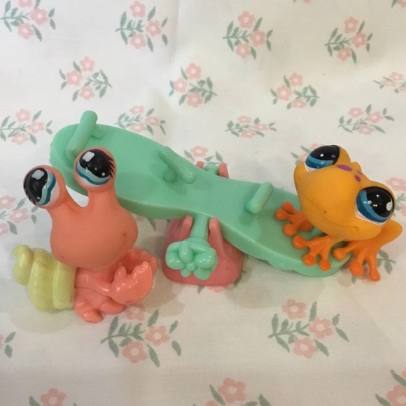 Hasbro Other - Littlest Pet Shop #874 Frog With Hermit Crab #929 Lot Lps